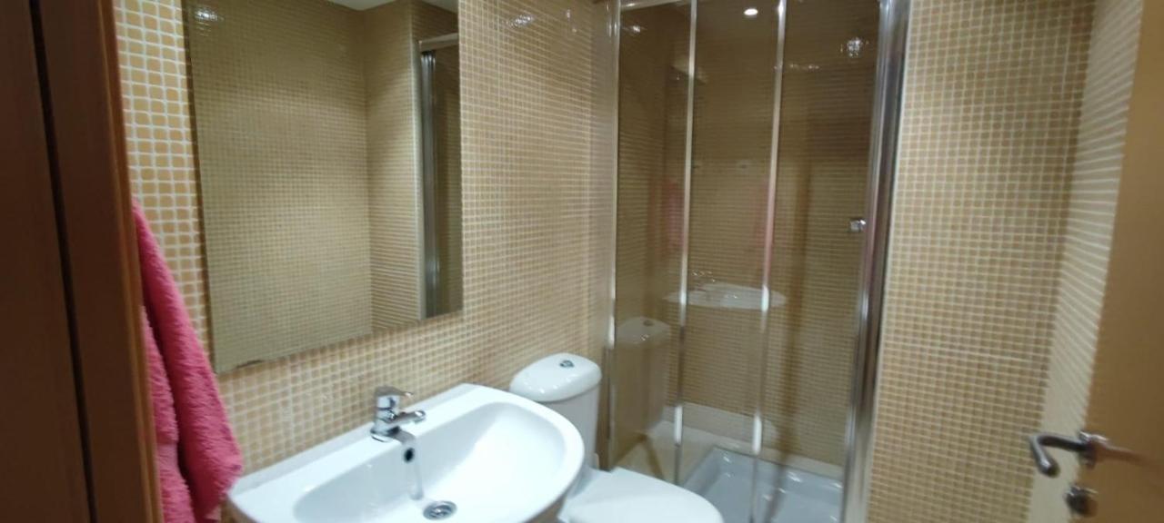Europa - Fira Barcelona Apartment โอสปิตาเล็ต เดอ โยเบรกัต ภายนอก รูปภาพ